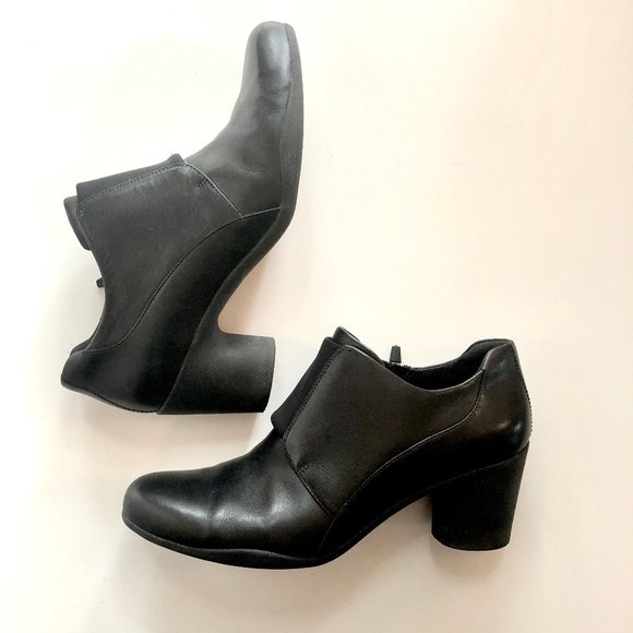 Clarks Heeled Ankle Boots - Picture 1 of 5